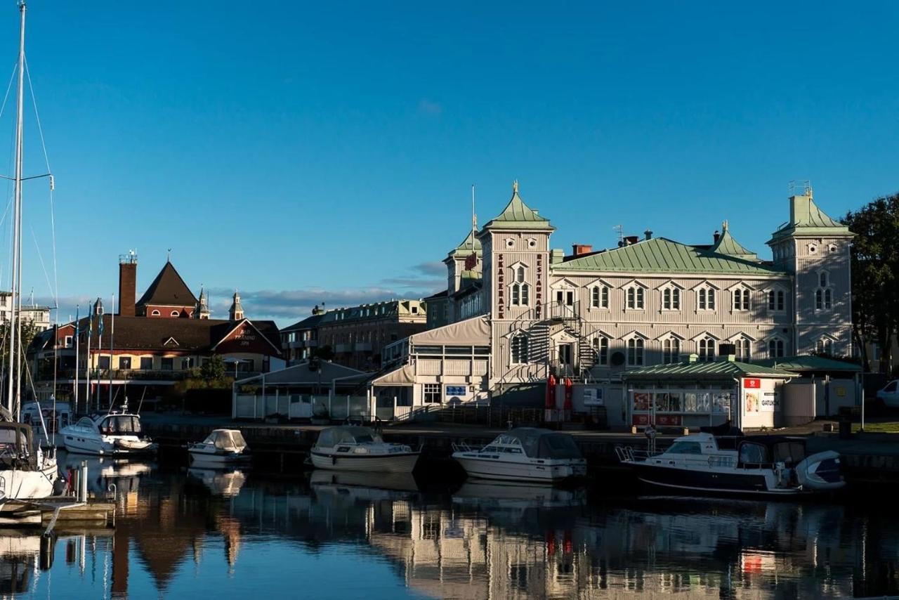 1 Rums-Laegenheter, Gangavstand Till Stroemstads Centrum Zewnętrze zdjęcie
